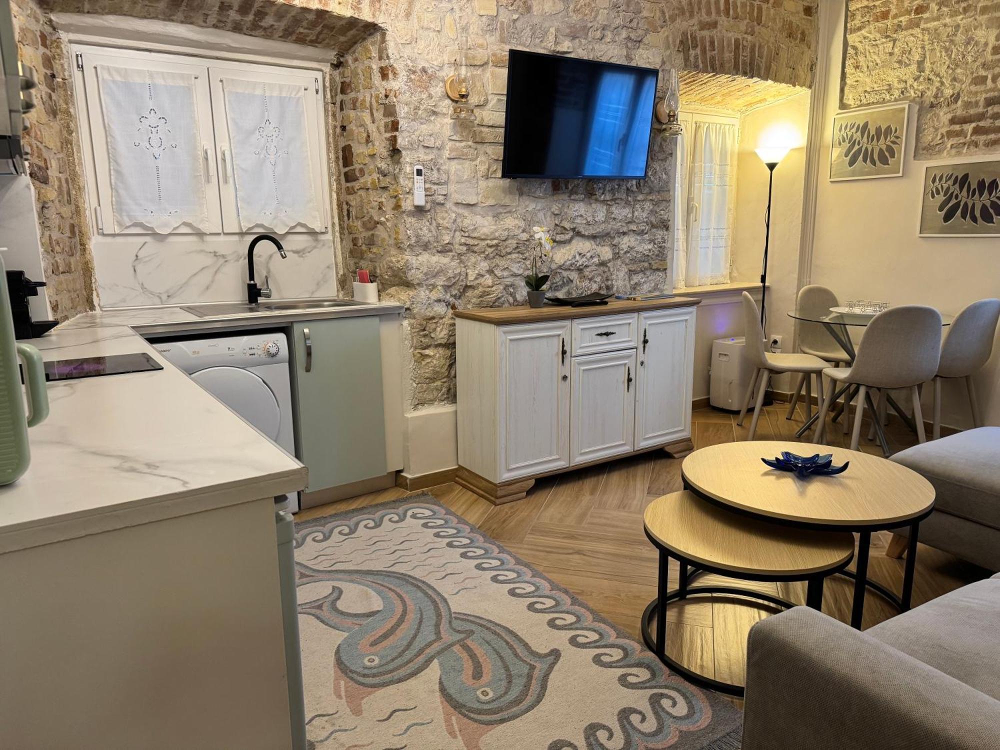 Bruskos Luxury Apartment Corfu  Exterior photo