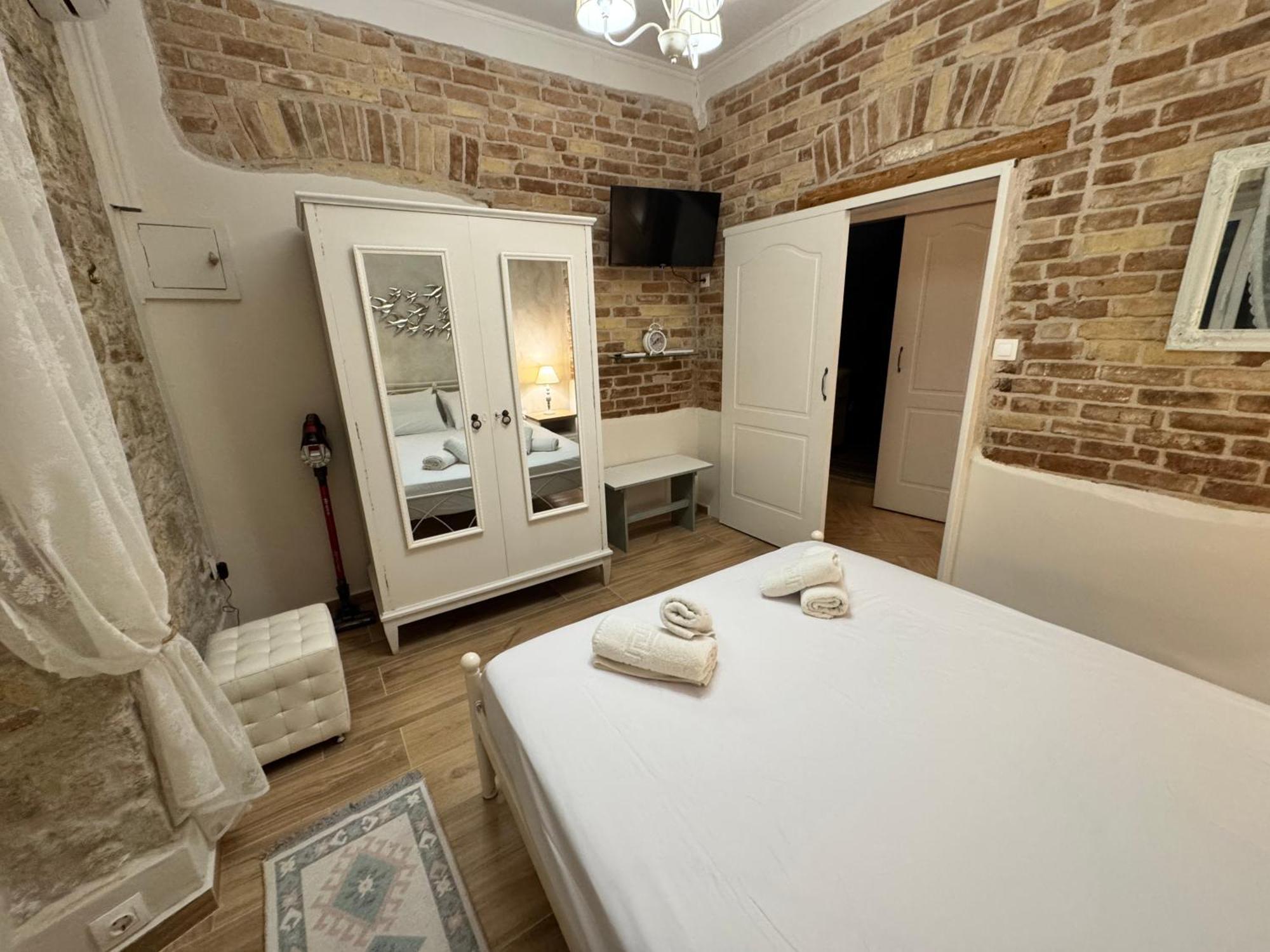 Bruskos Luxury Apartment Corfu  Exterior photo